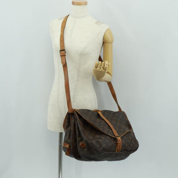 LOUIS VUITTON Monogram Saumur 35 Shoulder Bag M42254 LV Auth 161371