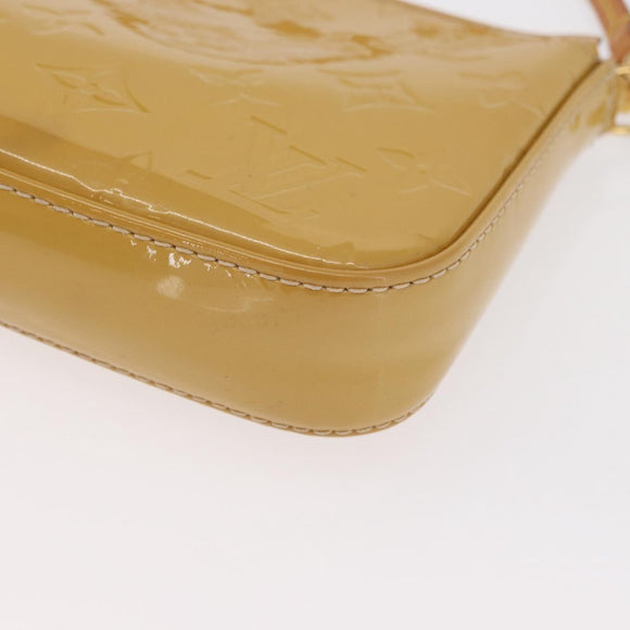 LOUIS VUITTON Vernis Pochette Accessoires Accessoiretasche Citrin LV Auth 161520