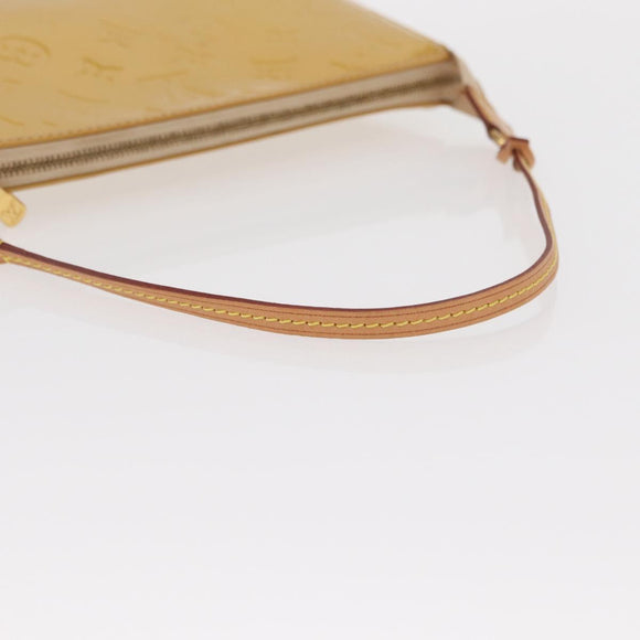 LOUIS VUITTON Vernis Pochette Accessoires Accessoiretasche Citrin LV Auth 161520