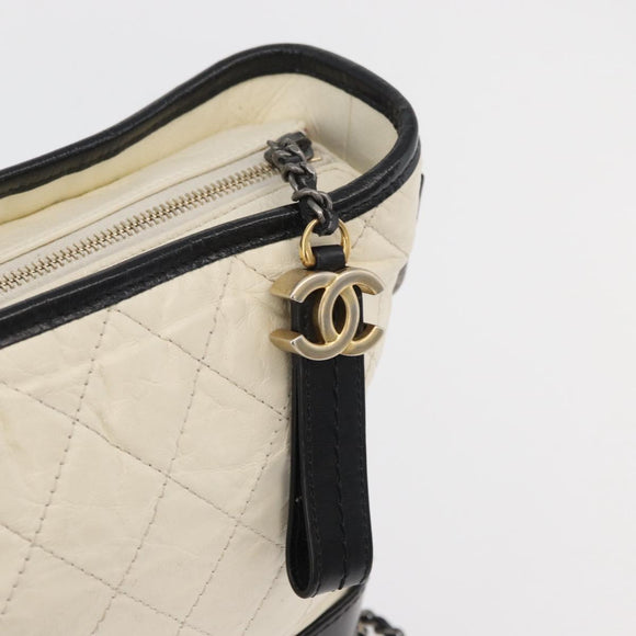 CHANEL Chain Gabriel de Chanel Shoulder Bag Calf Skin White Gold CC Auth 161659
