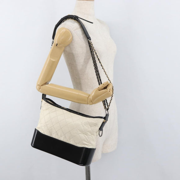 CHANEL Chain Gabriel de Chanel Shoulder Bag Calf Skin White Gold CC Auth 161659