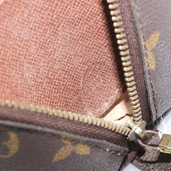 LOUIS VUITTON Monogram Trousse Demi Ronde Cosmetic Pouch M47520 LV Auth 161707