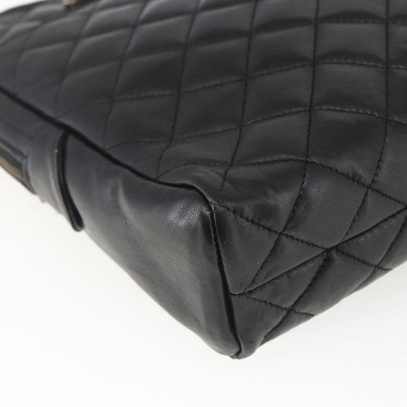 CHANEL Matelasse Chain Shoulder Bag Leather Black Gold CC Auth 161755