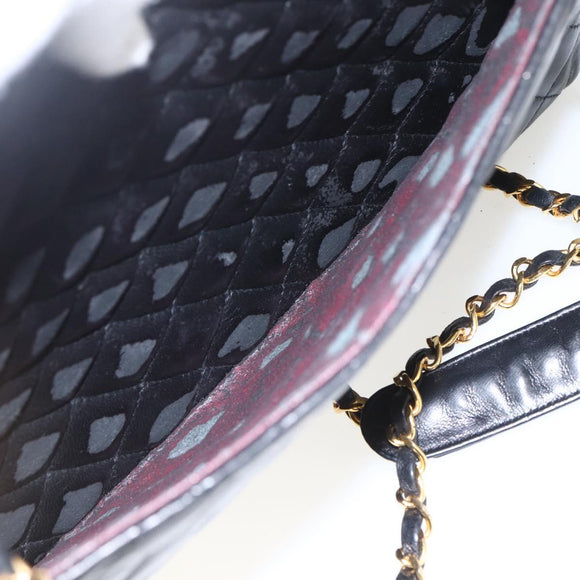 CHANEL Matelasse Chain Shoulder Bag Leather Black Gold CC Auth 161755