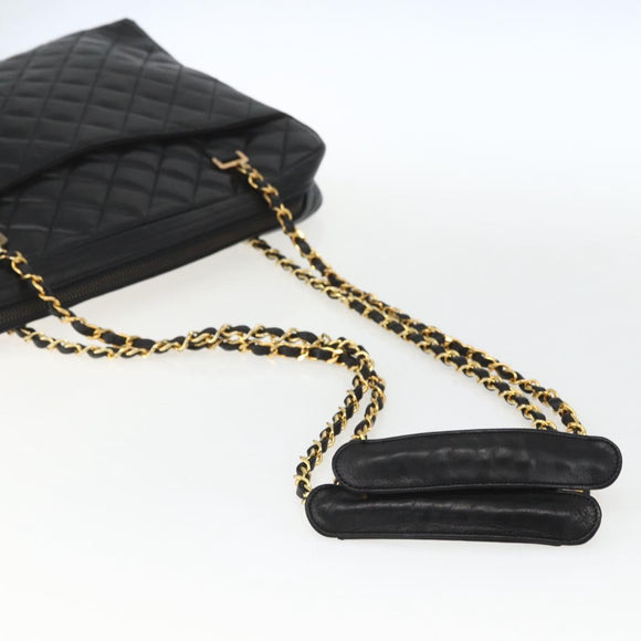 CHANEL Matelasse Chain Shoulder Bag Leather Black Gold CC Auth 161755
