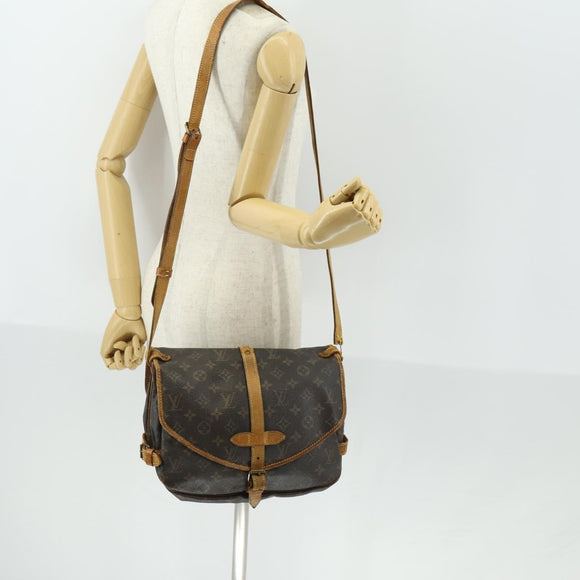 LOUIS VUITTON Monogram Saumur 30 Shoulder Bag M42256 LV Auth 161867