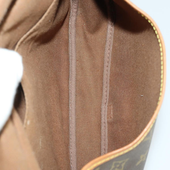 LOUIS VUITTON Monogram Saumur 30 Shoulder Bag M42256 LV Auth 161868A