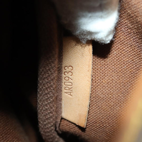 LOUIS VUITTON Monogram Saumur 30 Shoulder Bag M42256 LV Auth 161868A
