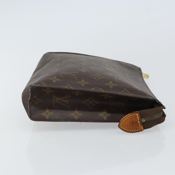 LOUIS VUITTON Monogram Poche Toilette 26 Pouch M47542 LV Auth 162065