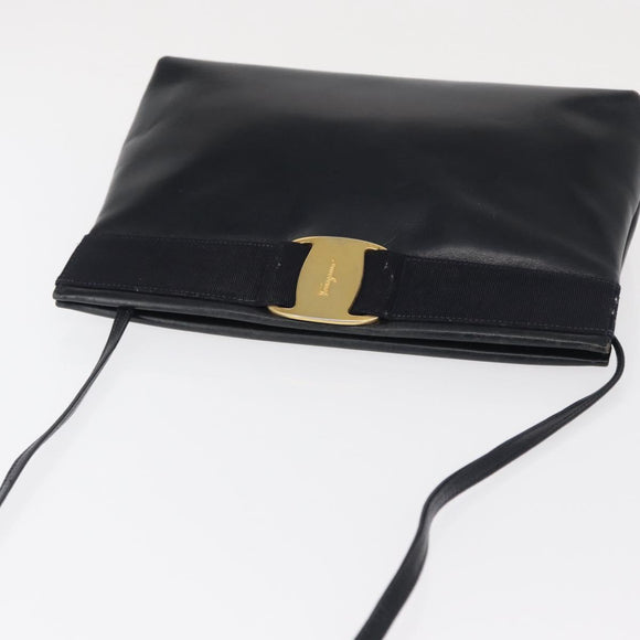Salvatore Ferragamo Vala Shoulder Bag Leather Navy Gold Auth 162207