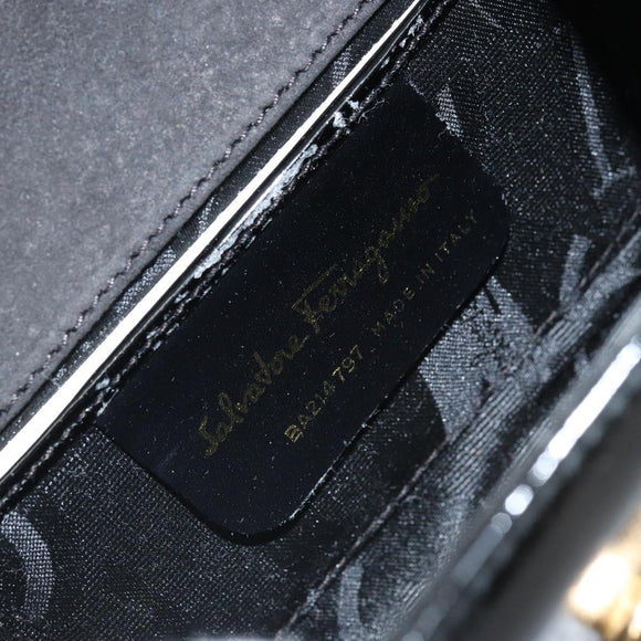 Salvatore Ferragamo Gancini Shoulder Bag Patent leather Black Gold Auth 162253