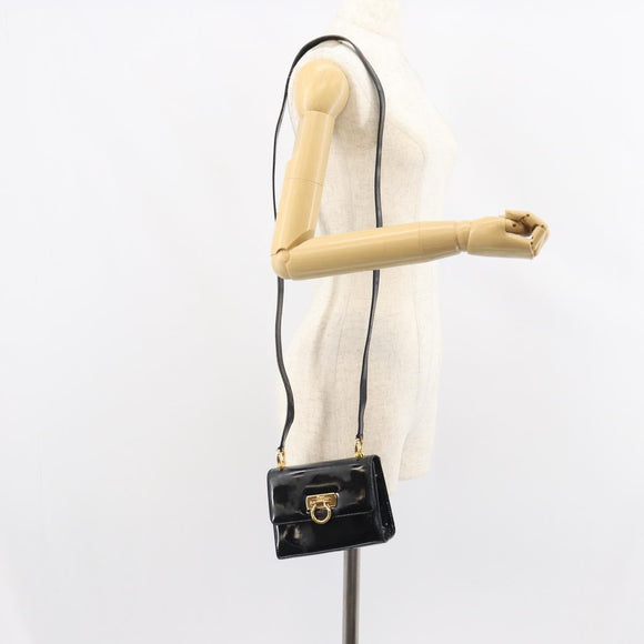 Salvatore Ferragamo Gancini Shoulder Bag Patent leather Black Gold Auth 162253