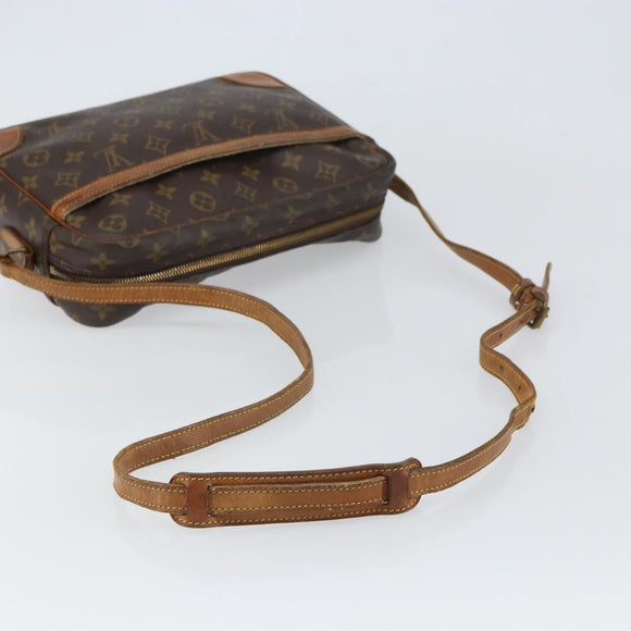 LOUIS VUITTON Monogram Trocadero 27 Shoulder Bag M51274 LV Auth 162433