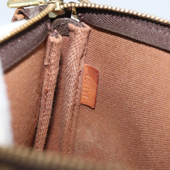 LOUIS VUITTON Monogram Pochette Accessoires Pouch M51980 LV Auth 162690