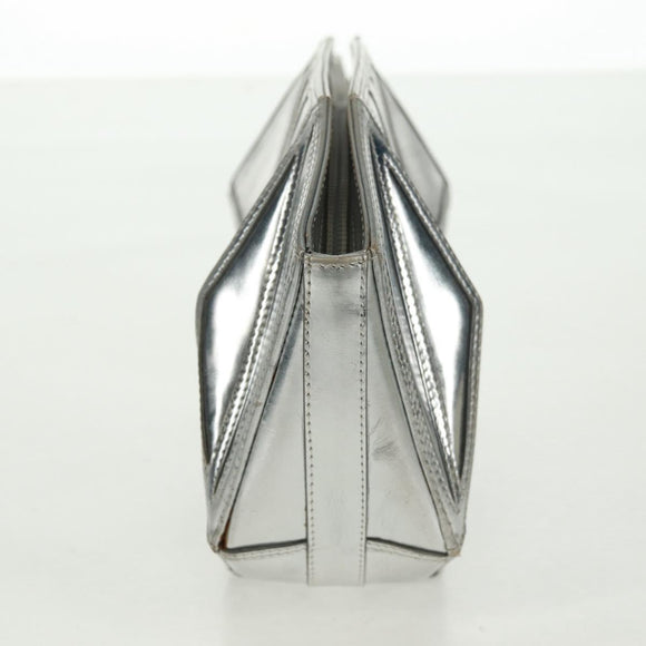 CHANEL Clutch Bag Leather Silver CC Auth 162899V