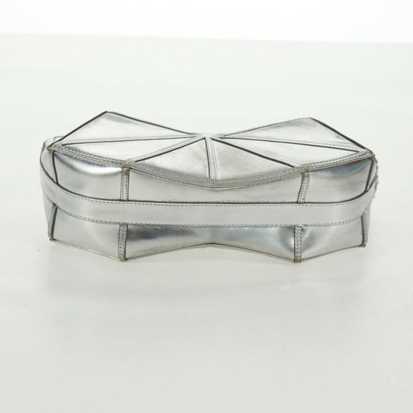 CHANEL Clutch Bag Leather Silver CC Auth 162899V