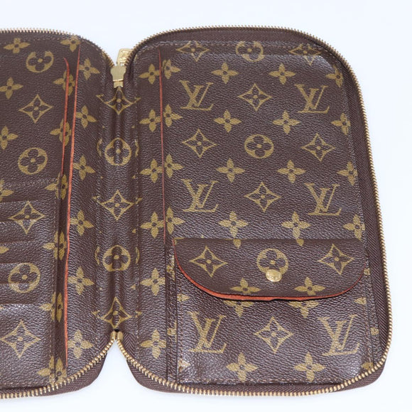 LOUIS VUITTON Monogram Poche Escapade Travel Case M60113 LV Auth 162915