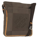 LOUIS VUITTON Damier Geant Compignon Messenger bag Khaki M93045 LV Auth 163079-1