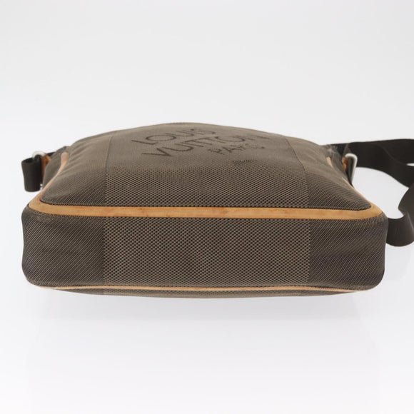 LOUIS VUITTON Damier Geant Compignon Messenger bag Khaki M93045 LV Auth 163079