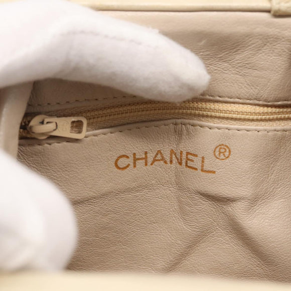 CHANEL Matelasse Chain Shoulder Bag Leather Ivory Gold CC Auth 163424