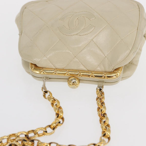 CHANEL Matelasse Chain Shoulder Bag Leather Ivory Gold CC Auth 163424