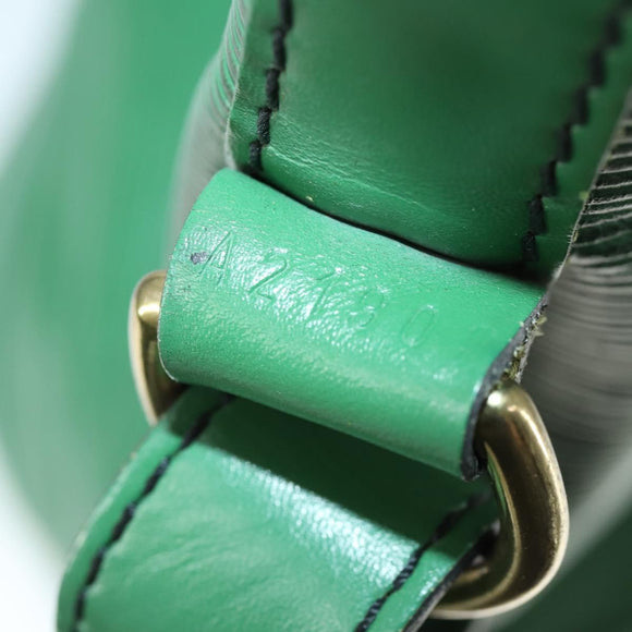 LOUIS VUITTON Epi Noe Shoulder Bag Green M44004 LV Auth 163431
