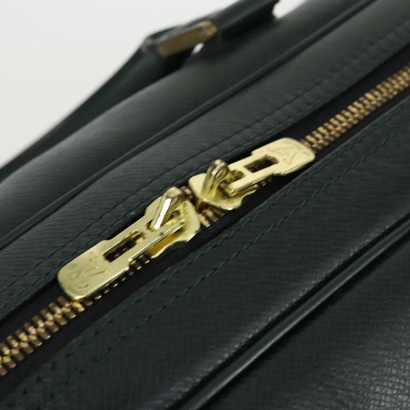 LOUIS VUITTON Taiga Kendall PM Boston Bag Epicea M30124 LV Auth 163666