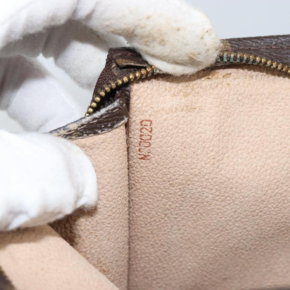 LOUIS VUITTON Monogram Poche Toilette 19 Pouch M47544 LV Auth 163682