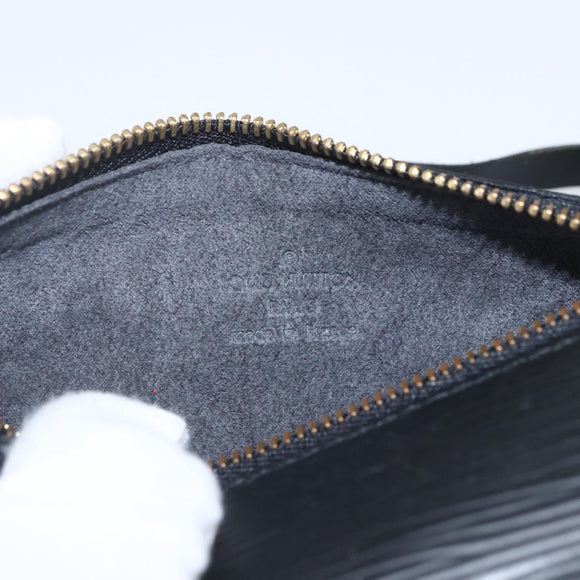 LOUIS VUITTON Epi Soufflot Pouch Schwarz LV Auth 163718