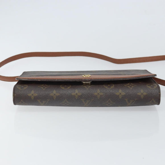 LOUIS VUITTON Monogram Bordeaux 27 Shoulder Bag M51797 LV Auth 163835