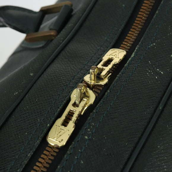 LOUIS VUITTON Taiga Kendall PM Boston Bag Epicea M30124 LV Auth 163910