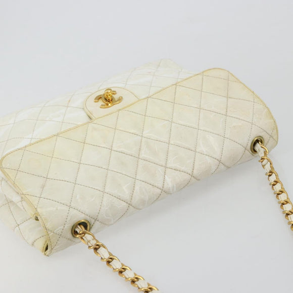 CHANEL Matelasse 30 Chain Shoulder Bag Patent leather White Gold CC Auth 164245