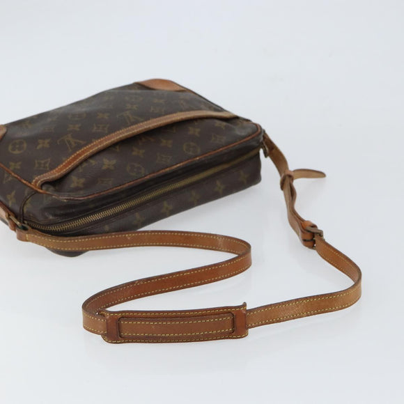 LOUIS VUITTON Monogram Trocadero 27 Shoulder Bag M51274 LV Auth 164551