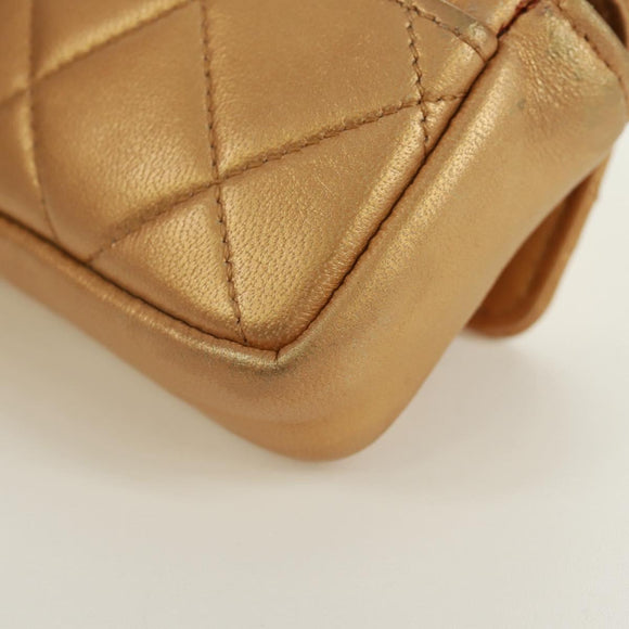 CHANEL Mini Matelassé 10 Kettengriffbeutel Lammleder Gold CC Auth 165375V