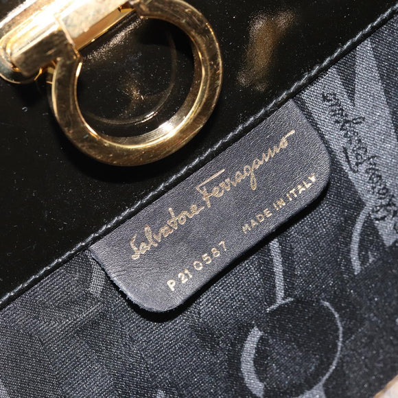 Salvatore Ferragamo Gancini Chain Bag Patent leather Black Gold Auth 166240