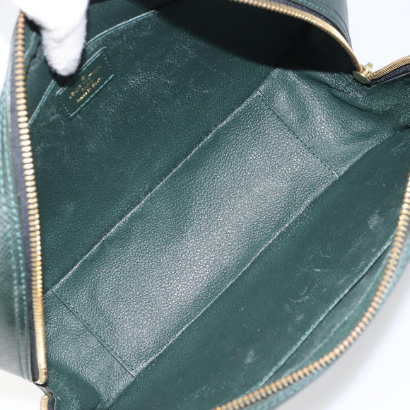 LOUIS VUITTON Taiga Trousse Toilette GM Clutch Bag Epicea M30214 LV Auth 166571
