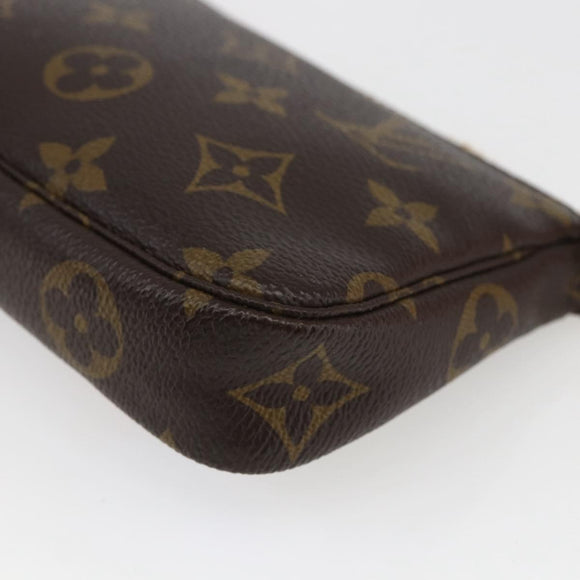 LOUIS VUITTON Monogram Ski Bear Mini Pochette Accessoires M67769 Auth 168214SM