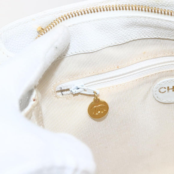 CHANEL Matelasse Chain Shoulder Bag Caviar Skin White Gold CC Auth 168296