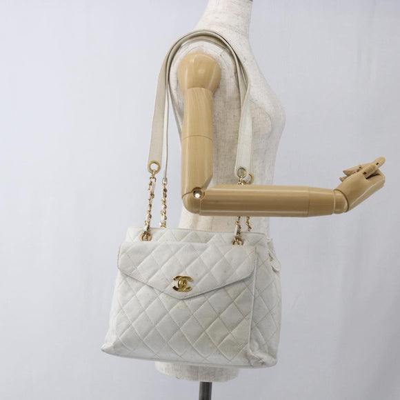 CHANEL Matelasse Chain Shoulder Bag Caviar Skin White Gold CC Auth 168296