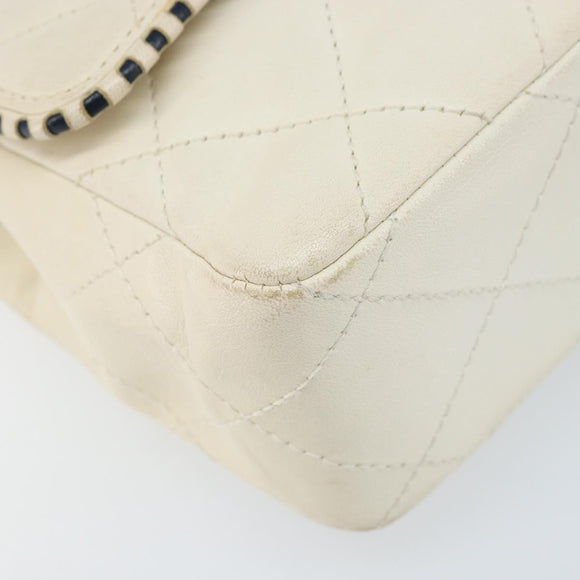 CHANEL Matelasse 25 Chain Shoulder Bag Leather White Gold CC Auth 168320V
