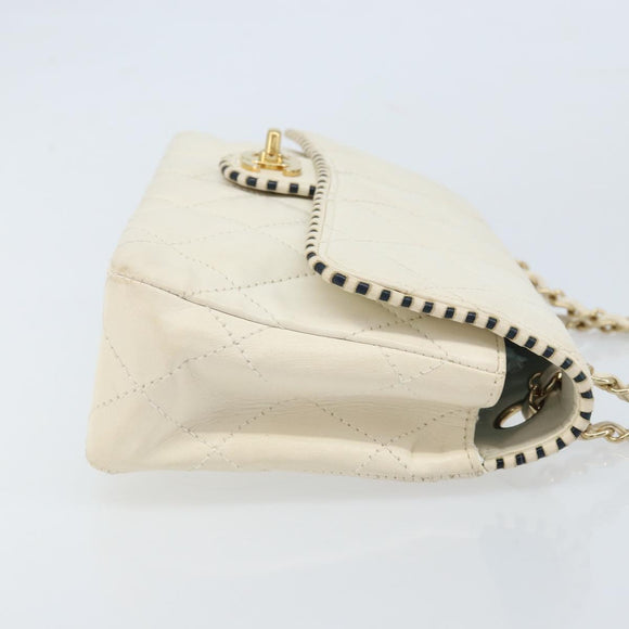 CHANEL Matelasse 25 Chain Shoulder Bag Leather White Gold CC Auth 168320V