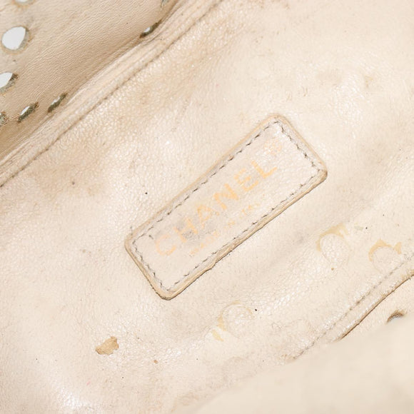 CHANEL Hand Bag Patent leather Ivory Gold CC Auth 168387