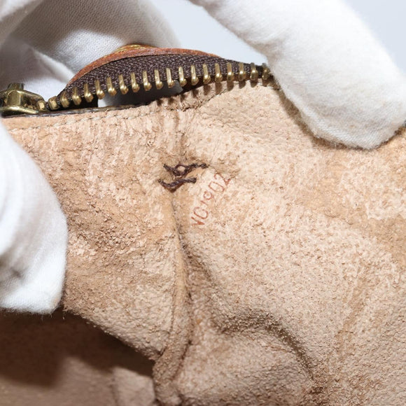 LOUIS VUITTON Monogram Trousse Patte Pression Cosmetic Pouch M47636 Auth 169250