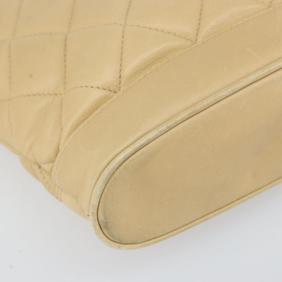 CHANEL Chain Matelasse Shoulder Bag Leather Beige Gold CC Auth 169546