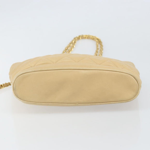 CHANEL Chain Matelasse Shoulder Bag Leather Beige Gold CC Auth 169546