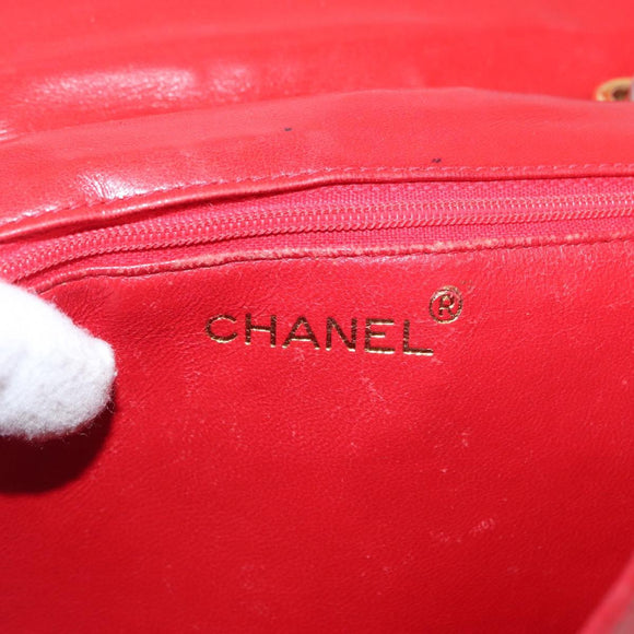 CHANEL Chain Matelasse Shoulder Bag Leather Red Gold CC Auth 169596
