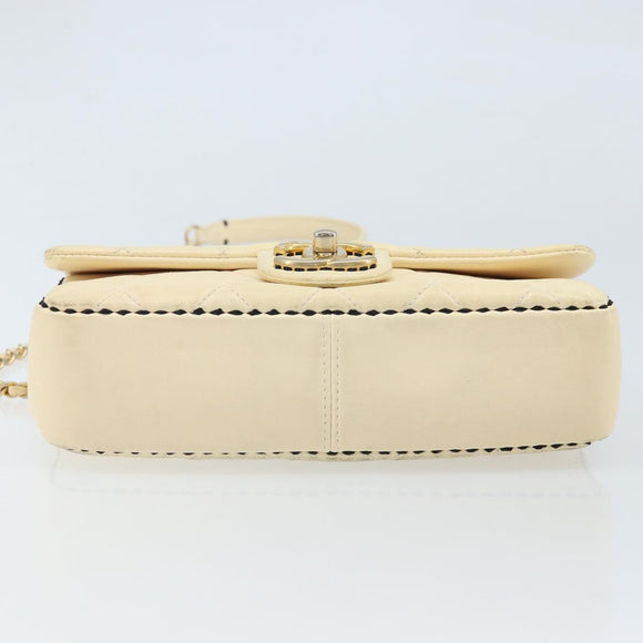 CHANEL Matelasse 22 Chain Shoulder Bag Lamb Skin Ivory Gold CC Auth 170660SAV