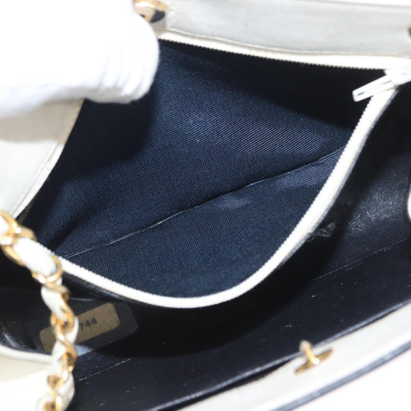 CHANEL Matelasse Chain Shoulder Bag Leather White Gold CC Auth 171161