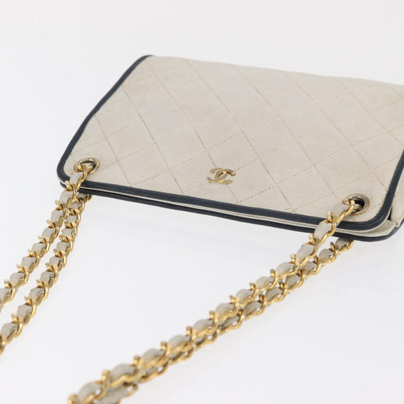 CHANEL Matelasse Chain Shoulder Bag Leather White Gold CC Auth 171161
