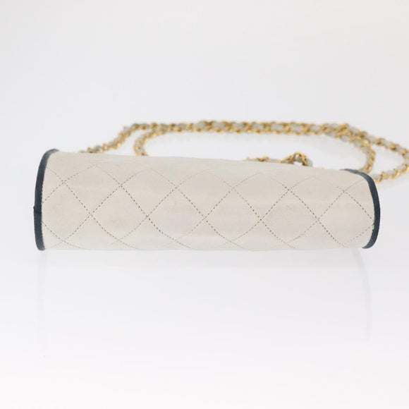 CHANEL Matelasse Chain Shoulder Bag Leather White Gold CC Auth 171161